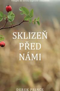 Sklizeň před námi